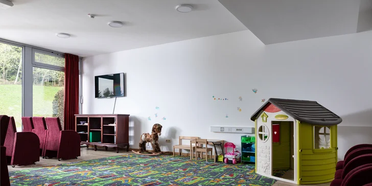 Relax ve Slovinsku kousek do Mariboru: neomezený wellness s 5 druhy saun i polopenze