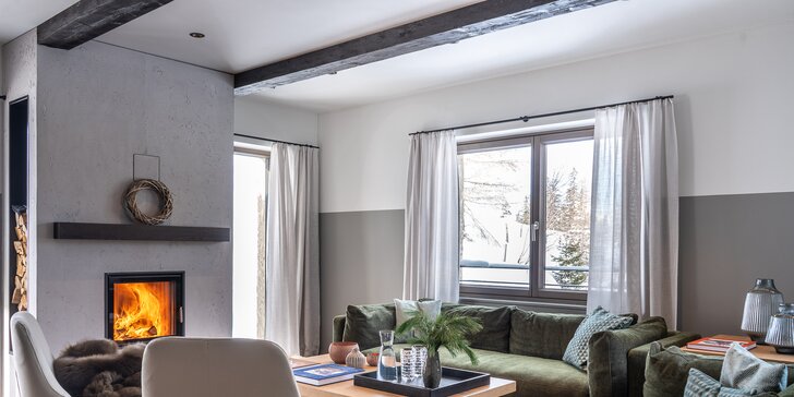 Pobyt v Alpách přímo u sjezdovky: moderní chalet až pro 14 os. s vlastní saunou i wellness v hotelu
