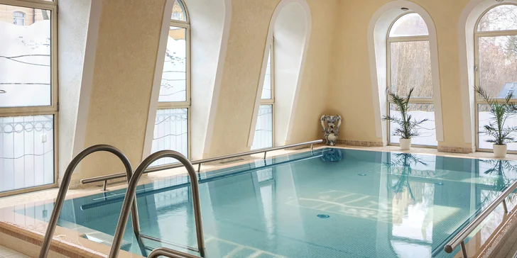 4* relaxace v Karlových Varech: polopenze, wellness a procedury