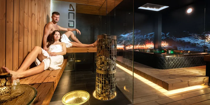 2 hod. v soukromém spa Zima s horskou atmosférou a lahví dle vlastního výběru pro pár