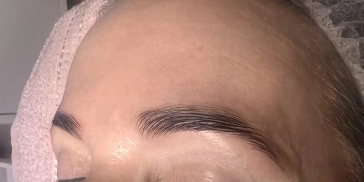 Ohromující pohled: laminace obočí, lash lifting či balíček obou procedur