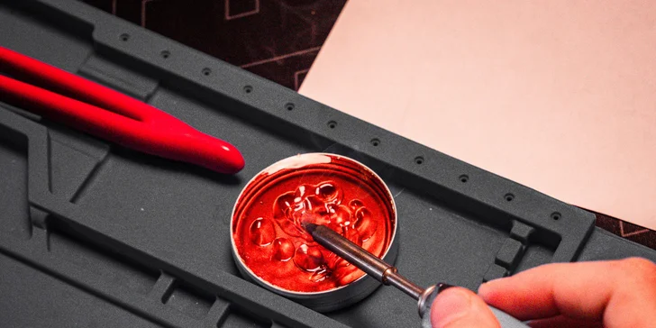Pájecí workshop pro jednoho i dva šikuly: výroba LED stromku nebo Bluetooth repráčeku