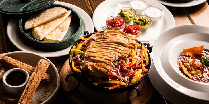 Mexické menu pro dva: fazolová polévka, fajitas a churros