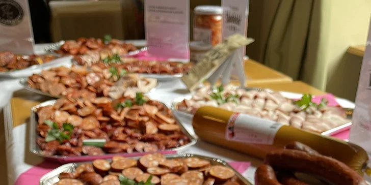Vstup na VinFest Brno 2024: ochutnávka moravských i světových vín, sýrů, delikates a Horňácká cimbálová muzika k tomu