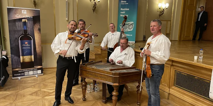 Vstupenka na Moravský vinařský podzim 2023: degustace vín i cimbálová muzika