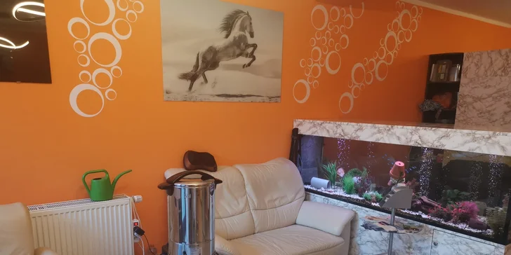 Relaxační balíčky: kosmetická obličejová nebo indiánská masáž, peeling a zábal rukou a nohou