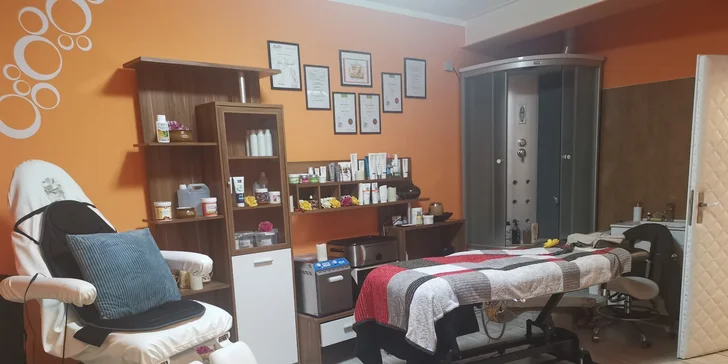 Relaxační balíčky: kosmetická obličejová nebo indiánská masáž, peeling a zábal rukou a nohou