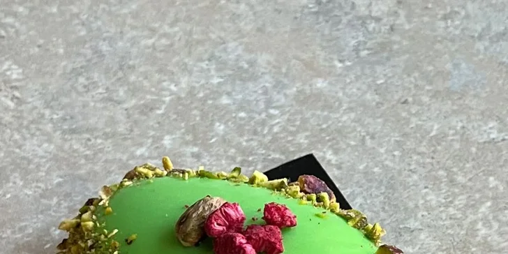 Na horký nápoj a něco sladkého o samotě či ve dvou: káva s dortíkem v OC Černý Most