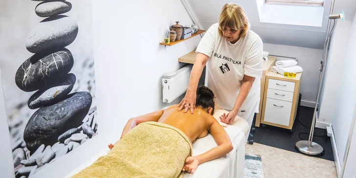 Masáž od certifikovaných nevidomých masérů: reflexní terapie nohou, masáž zad, celotělová i lymfodrenáž