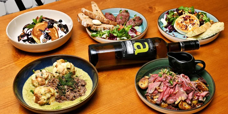 Pětichodové degustační menu u náplavky: kozí sýr, tatarský biftek, roastbeef i trhaná vepřová líčka