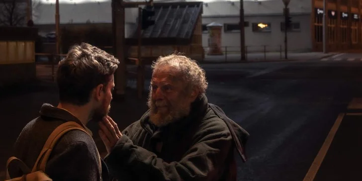 Dvě vstupenky do kina Lucerna na film Dvě slova jako klíč