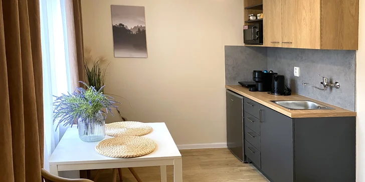 Moderní apartmánový hotel v Havířově: nocleh i privátní relax ve vířivce