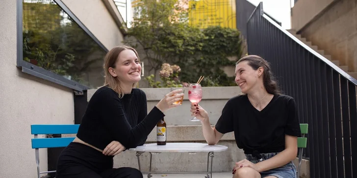 Vynikající domácí tousty s kafem i pivo a chlebíčky dle denního výběru