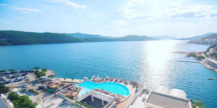 Dovolená s polopenzí v Bosně a Hercegovině: hotel přímo na pobřeží v menším turistickém středisku