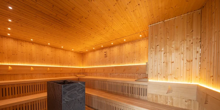 Spa resort u Baltu: snídaně, 5 druhů saun, vyhřáté bazény i jacuzzi, akce 2 děti zdarma