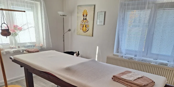 Otevřené vouchery na procedury v masážním salonu Ramiza: masáž bylinkovými měšci i masáž hlavy