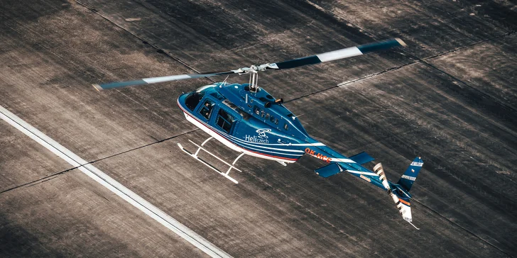 Let vrtulníkem se zkouškou pilotáže: 15–60 min., více než 400 měst po celé ČR