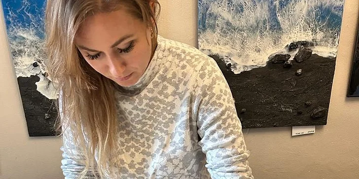 Skupinový kurz výroby obrazu z mechu a živých lišejníků či texturovací pasty