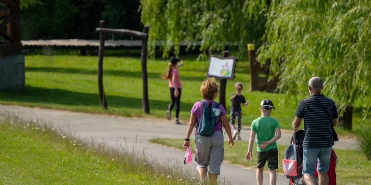 Vstupné na víkendové akce ve Farmaparku: celodenní program, vystoupení, známé osobnosti, zvířátka, atrakce