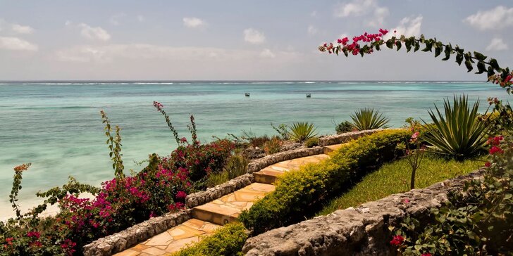 Zanzibar all inclusive: 7 nocí v 5* resortu u moře, bazény, animační program, přímý let Dreamlinerem