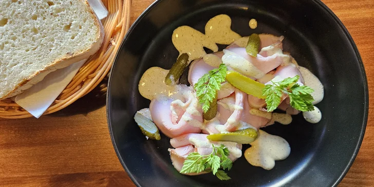 Pivní lázeň a tříchodové menu v Kyjovském pivovaru pro 2 osoby