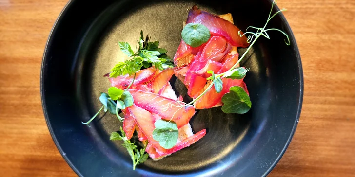 Pivní lázeň a tříchodové menu v Kyjovském pivovaru pro 2 osoby