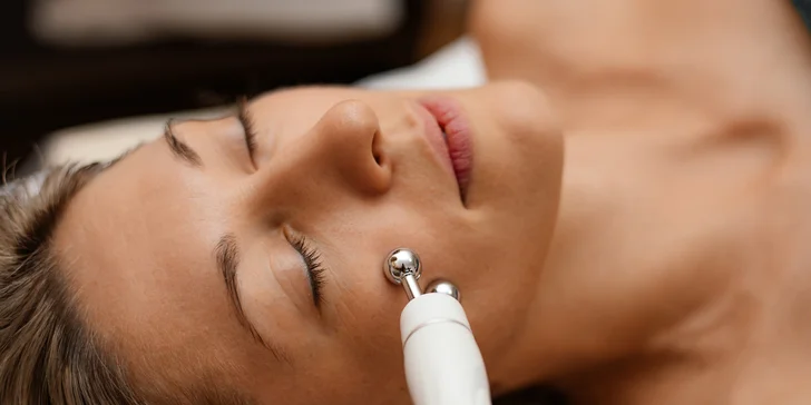 Přístrojové anti-age ošetření, intenzivní výživa, detox procedury pro různé typy pleti