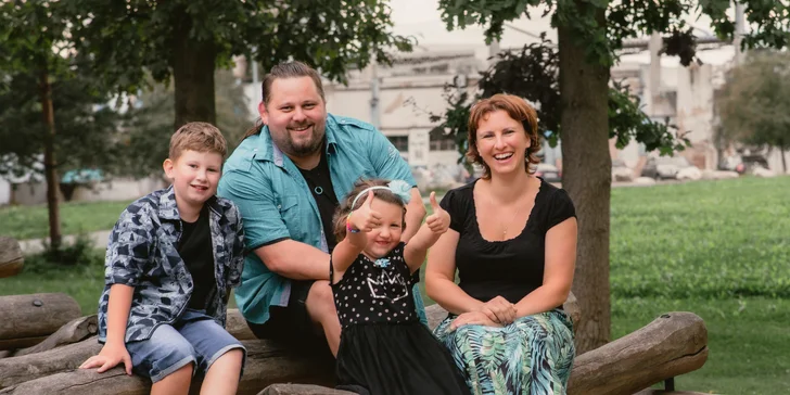 Hodinové venkovní focení: těhotenské, rodinné, párové i jednotlivců