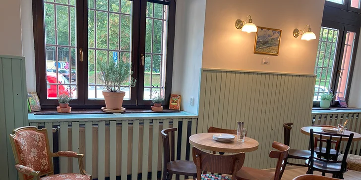 Degustace vín vč. 4 vzorků papežského Chateauneuf du Pape a tapas pro jednoho i pár