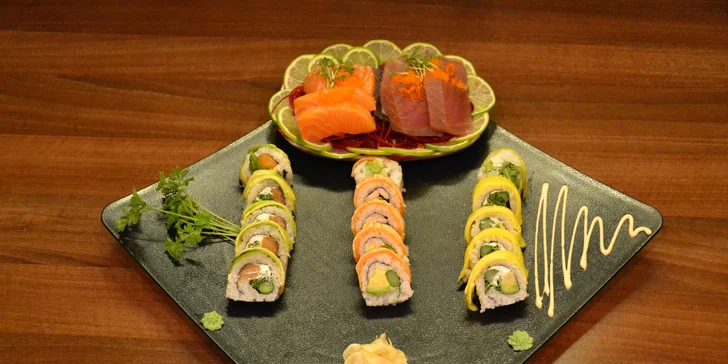 Menu v asijské restauraci: 25 ks sushi, jarní závitky i gyoza