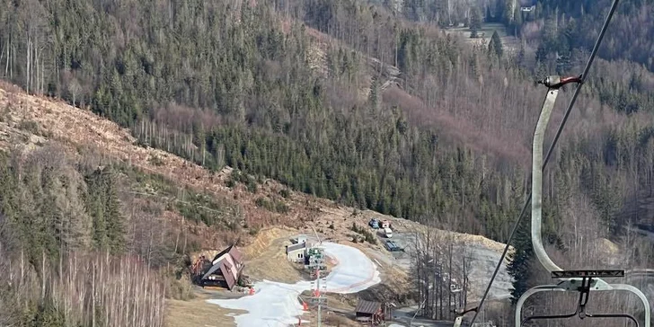 Chata v Beskydech: pokoje se společnou i vlastní koupelnou, snídaně či polopenze, wellness i skipas
