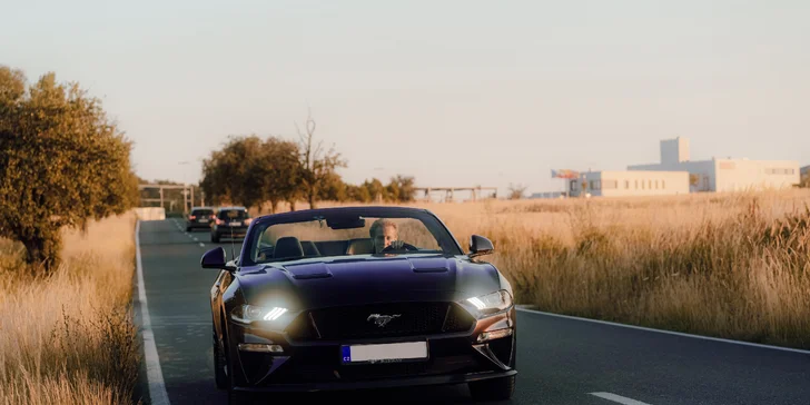 Ford Mustang Convertible GT 5.0 V8 2018: spolujízda i řízení