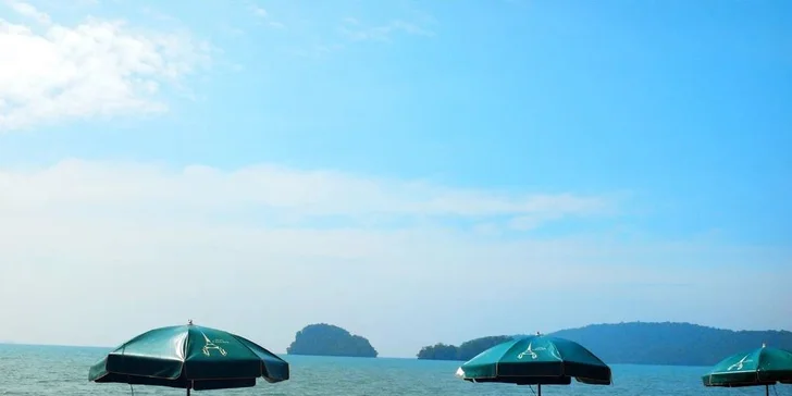 Thajský ráj: 4* hotel Chada Thai Village Resort, polopenze a přímý let Dreamlinerem