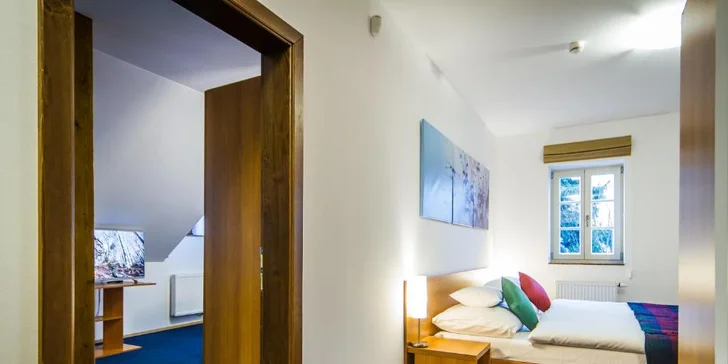 Horský hotel v srdci Jizerek: osada Jizerka, bufetové snídaně i 60min. vstup do privátní sauny