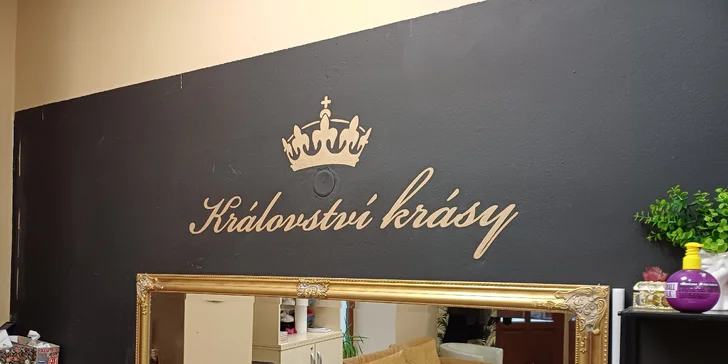 Klasická manikúra s lakováním, P-shine i modeláž gelových nehtů