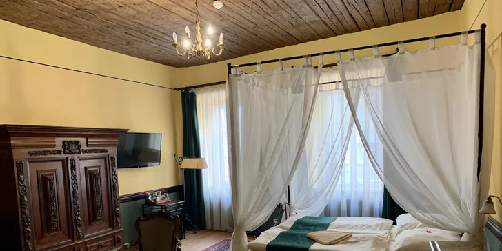 4* penzion v srdci Jindřichova Hradce: dovolená se snídaní a privátní saunou