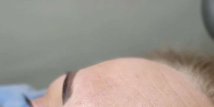 Permanentní make-up: microblading, horní linky, PMU rty a pudrové obočí
