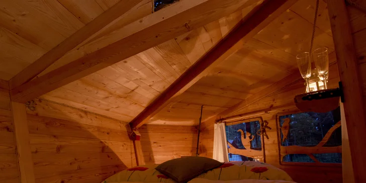 Treehouse na Babím lomě: romantický pobyt uprostřed lesa