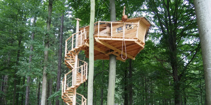 Treehouse na Babím lomě: romantický pobyt uprostřed lesa