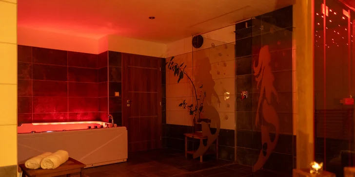 Šestichodové valašské menu v moderním pojetí i 60 min. privátního wellness pro dva