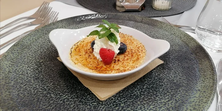 Jihoamerické degustační menu s krabem i hovězím steakem v restauraci u Kunětické hory