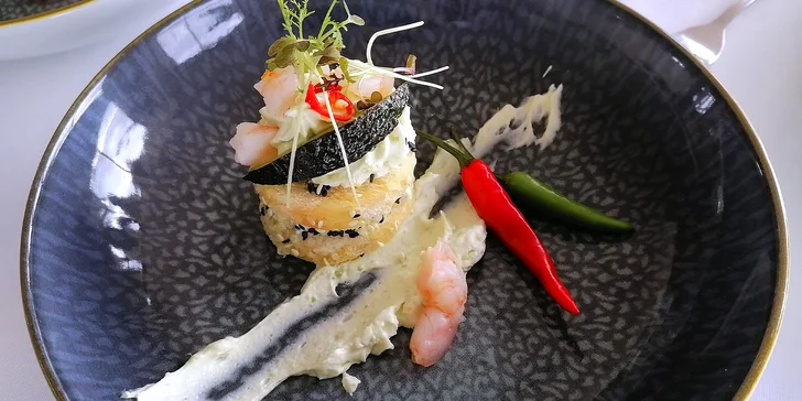 Jihoamerické degustační menu s krabem i hovězím steakem v restauraci u Kunětické hory