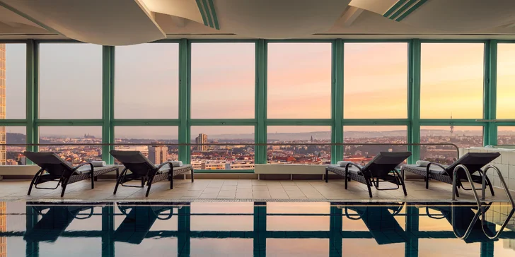 Pobyt ve 4* hotelu Panorama se snídaní a vstupem do wellness v nejvyšším patře