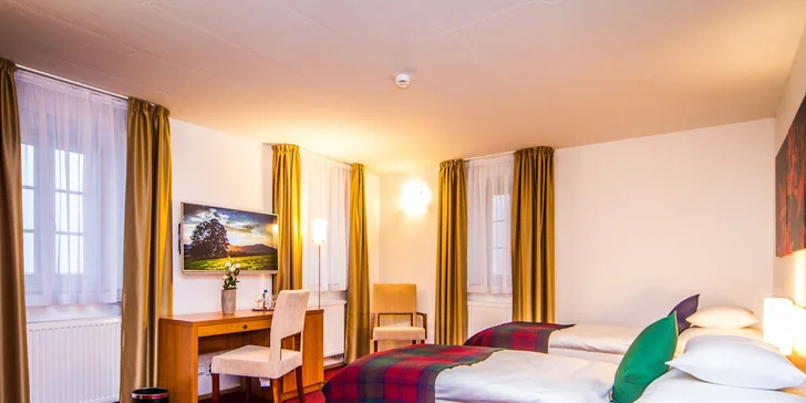Horský hotel v srdci Jizerek: osada Jizerka, bufetové snídaně i 60min. vstup do privátní sauny