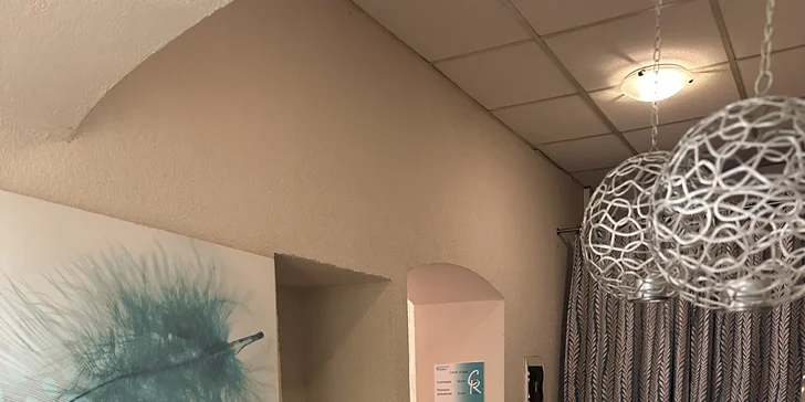 Hodina relaxu: klasická nebo sportovní masáž těla či indická masáž hlavy