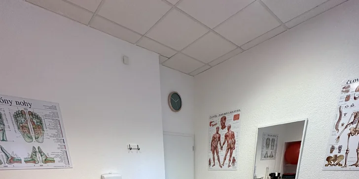 Hodina relaxu: klasická nebo sportovní masáž těla či indická masáž hlavy