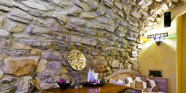 Wellness balíčky s masážemi, saunou, bazénem a dalšími procedurami: 75 minut až 4,5 hodiny