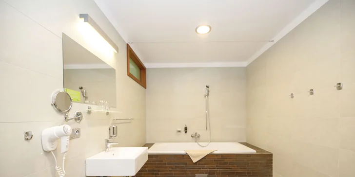 Golfový hotel v Berouně se snídaněmi, neomezeným wellness