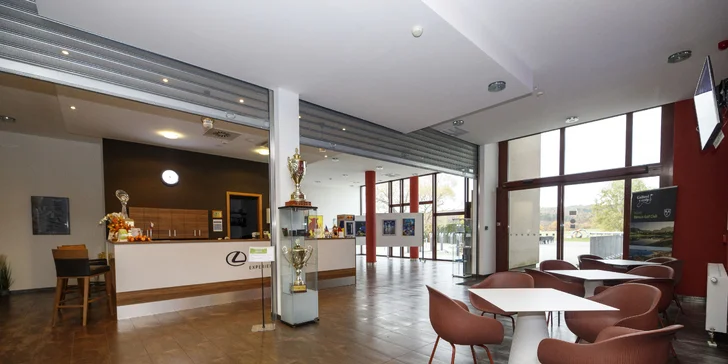 Golfový hotel v Berouně se snídaněmi, neomezeným wellness