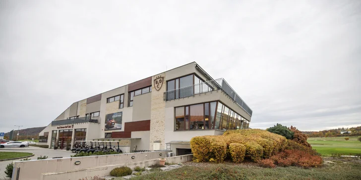Golfový hotel v Berouně se snídaněmi, neomezeným wellness